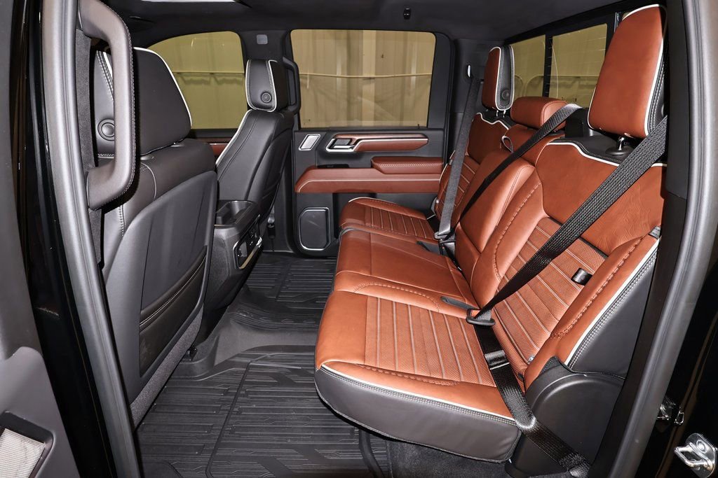 Used 2026 GMC Sierra 3500 Denali Ultimate image 19