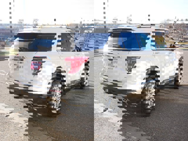 Certified 2020 Ford Explorer Limited w/ Equipment Group 310A image 5