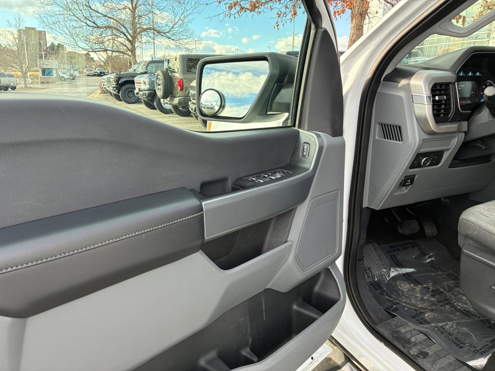 Certified 2022 Ford F150 XLT w/ XTR Package image 13