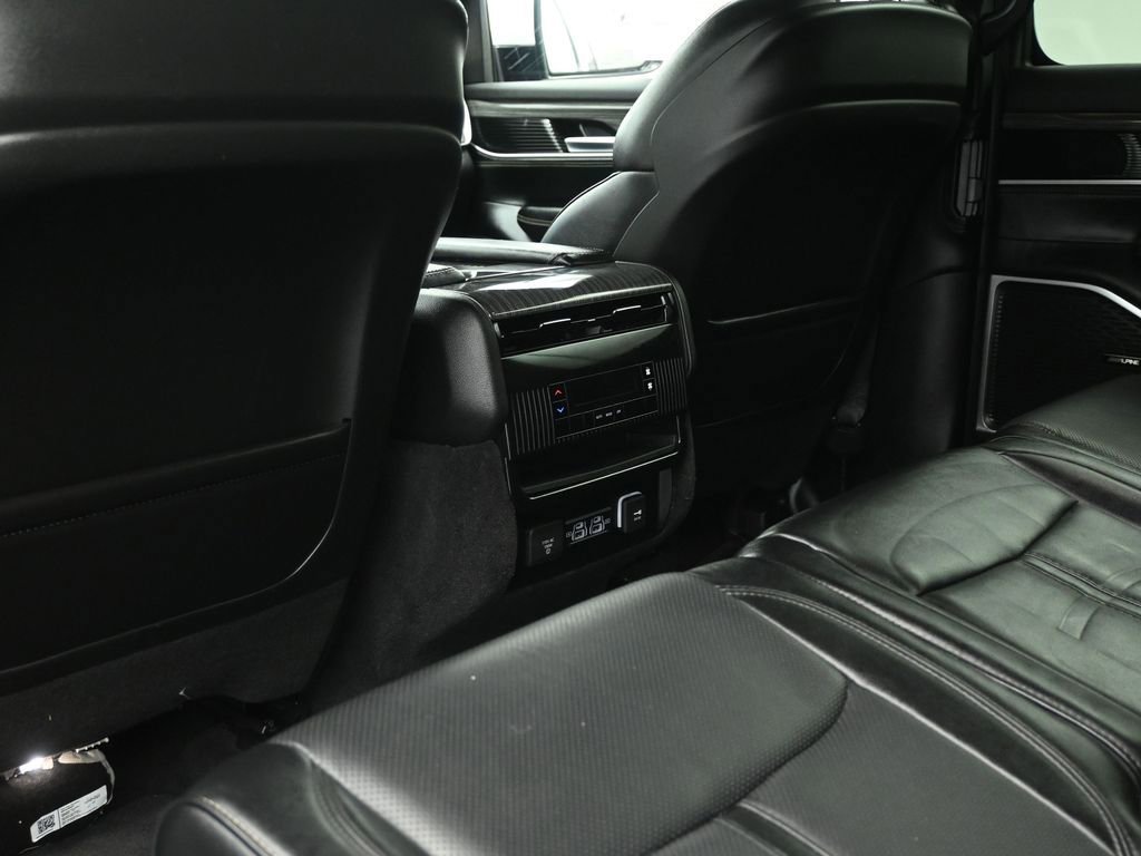 Used 2022 Jeep Wagoneer Series II image 21