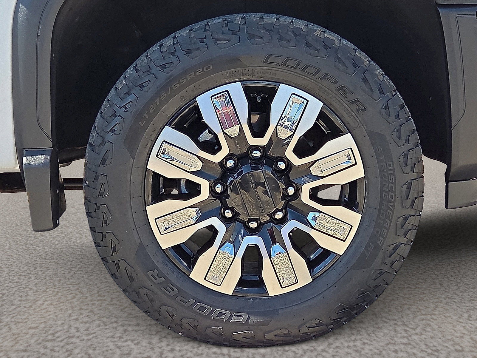 Used 2025 GMC Sierra 3500 Denali w/ Denali Reserve Package AWD/4WD image 7