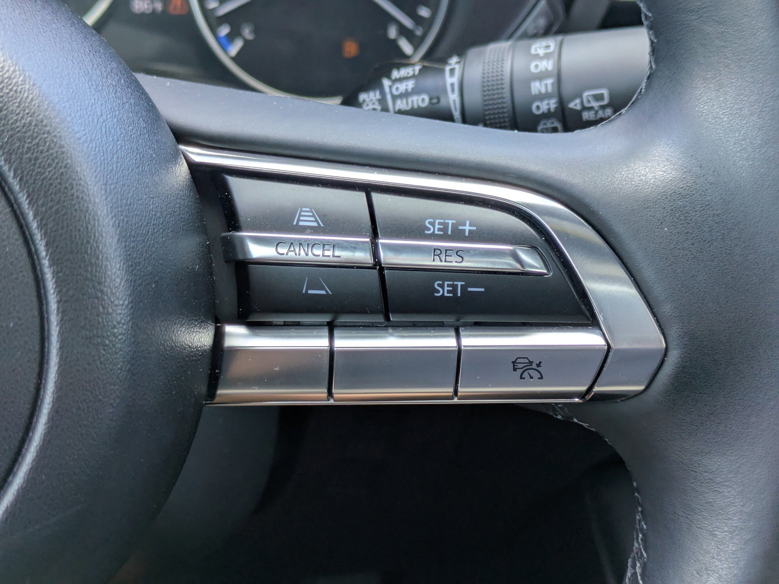 Used 2022 MAZDA MAZDA3 s image 23