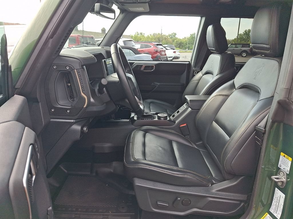 Certified 2025 Ford Bronco Badlands AWD/4WD image 14