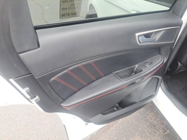 Certified 2022 Ford Edge ST-Line AWD/4WD image 24