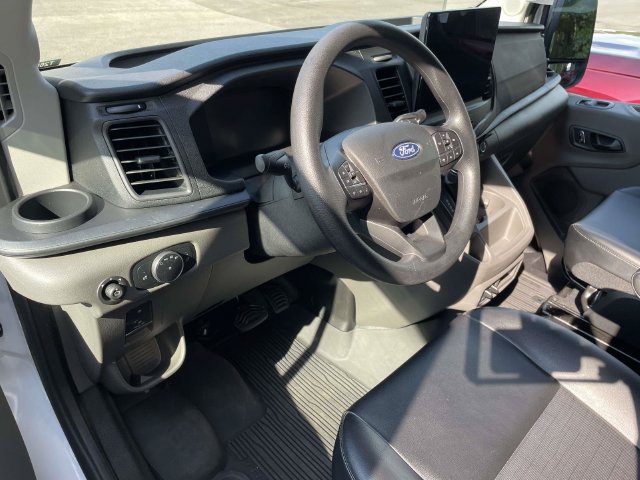 Certified 2026 Ford Transit 250 148 High Roof RWD image 4