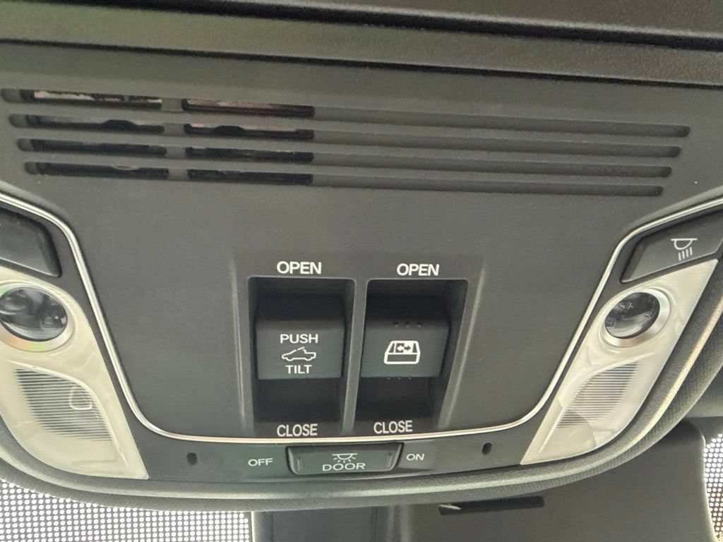 Used 2022 Honda Ridgeline Black Edition image 32