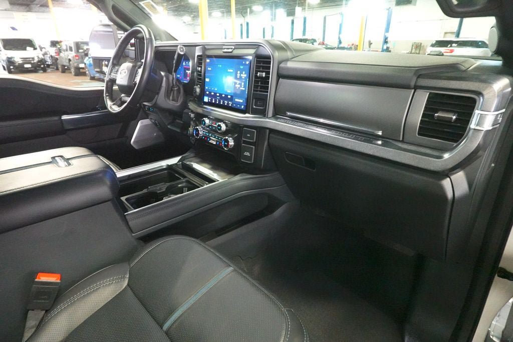 Certified 2025 Ford F250 Platinum w/ FX4 Off-Road Package AWD/4WD image 34