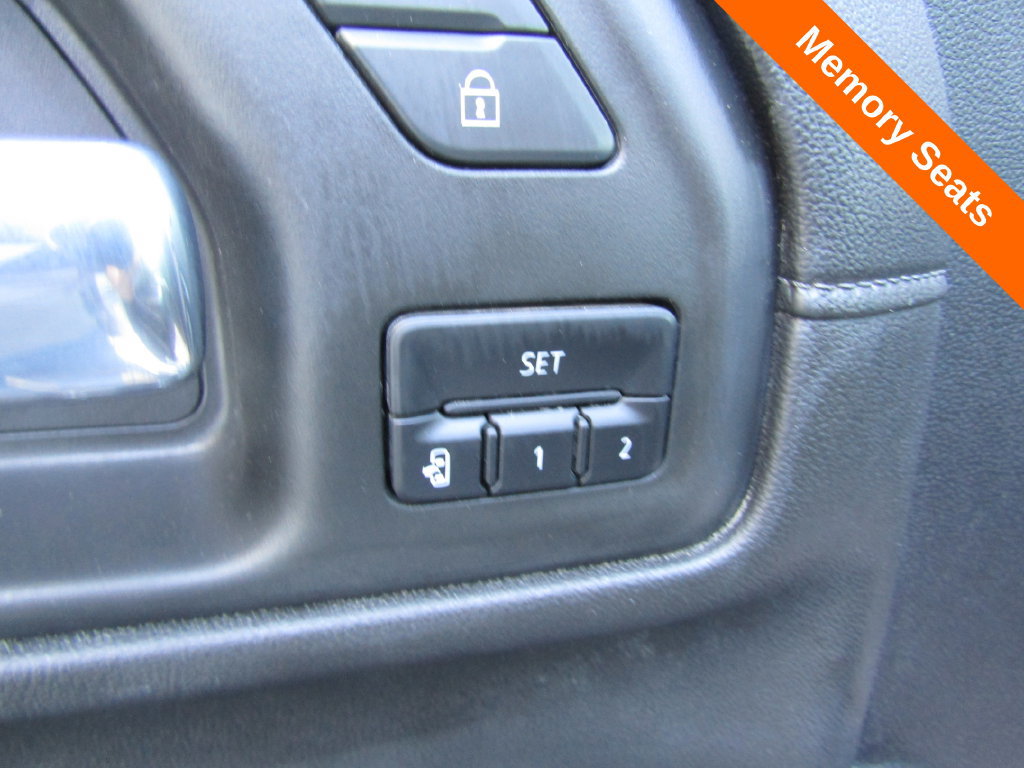 Used 2023 Chevrolet Silverado 2500 LTZ AWD/4WD image 6