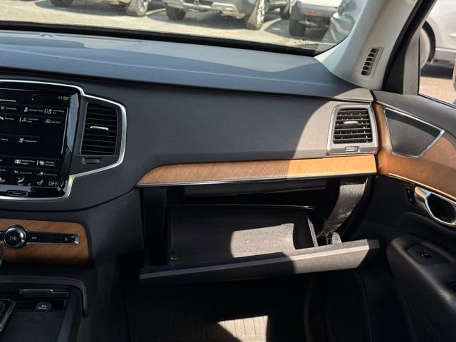 Used 2022 Volvo XC90 T6 Momentum w/ Climate Package image 43