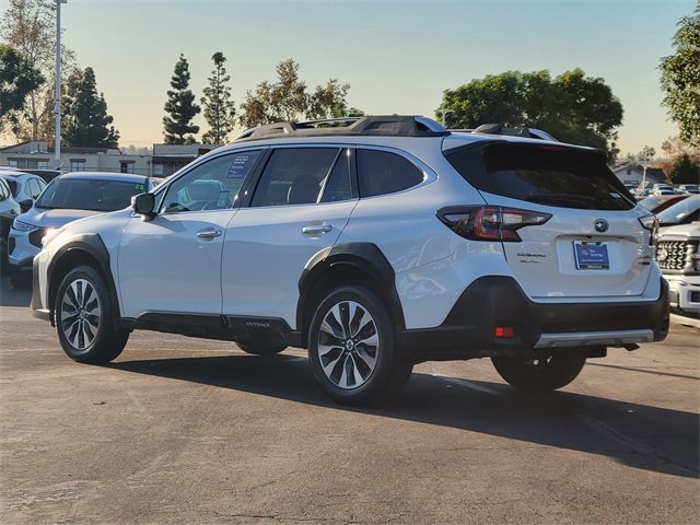 Used 2023 Subaru Outback Touring XT image 2
