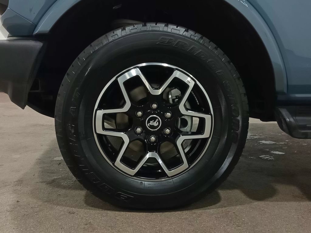 Certified 2025 Ford Bronco Outer Banks AWD/4WD image 12