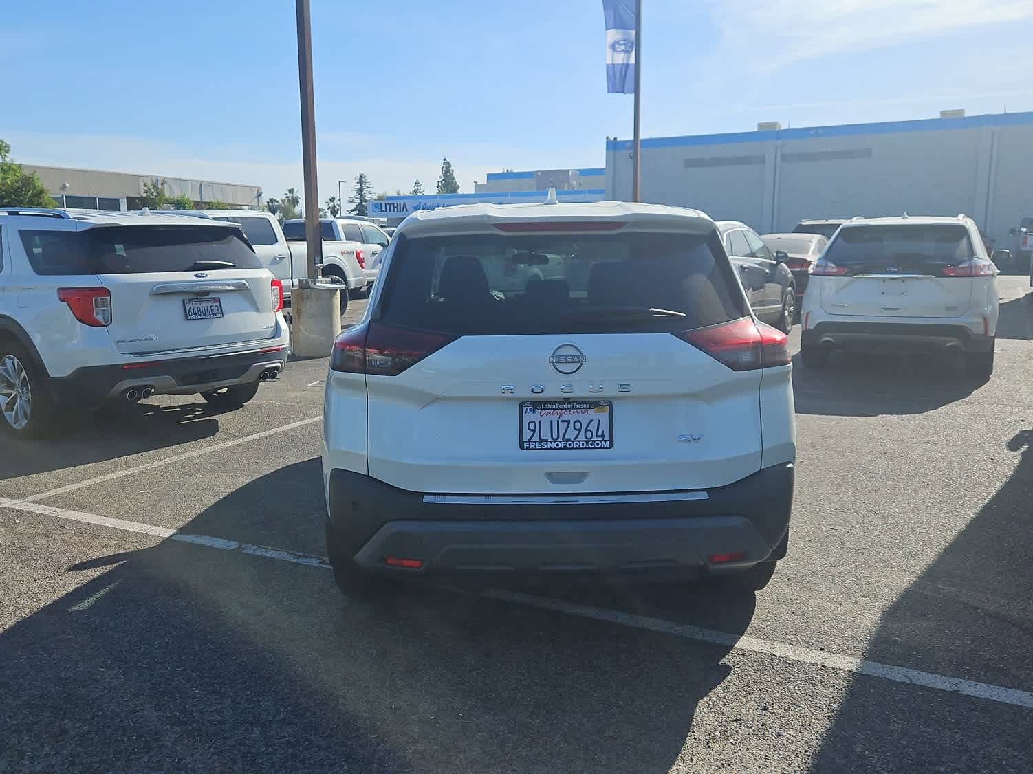 Used 2022 Nissan Rogue SV FWD image 6