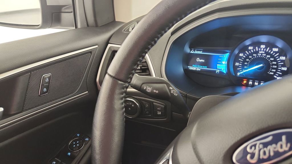 Certified 2022 Ford Edge SEL w/ Convenience Package image 18