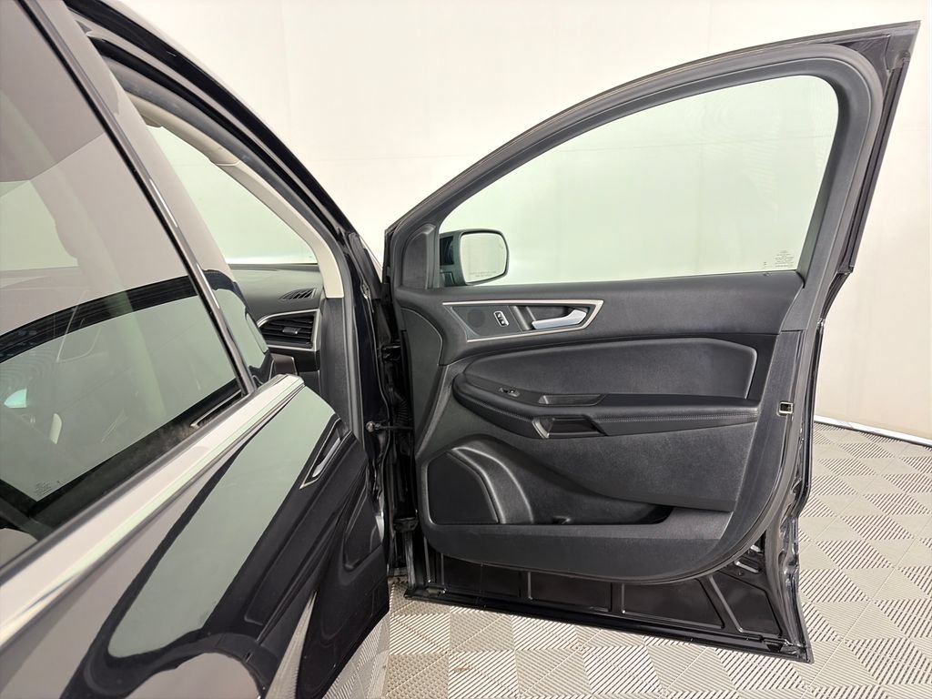 Certified 2024 Ford Edge SEL AWD/4WD image 30