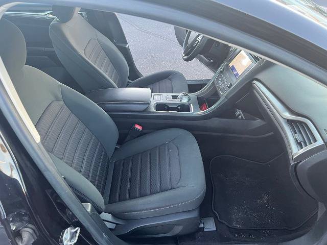 Certified 2020 Ford Fusion SE FWD image 11