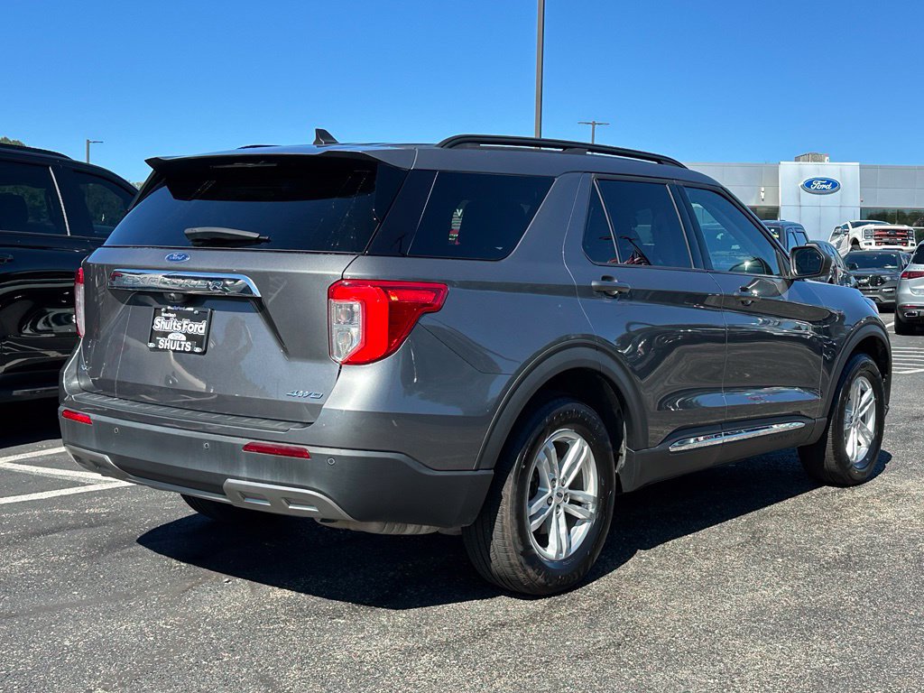 Certified 2023 Ford Explorer XLT w/ Equipment Group 202A AWD/4WD image 33