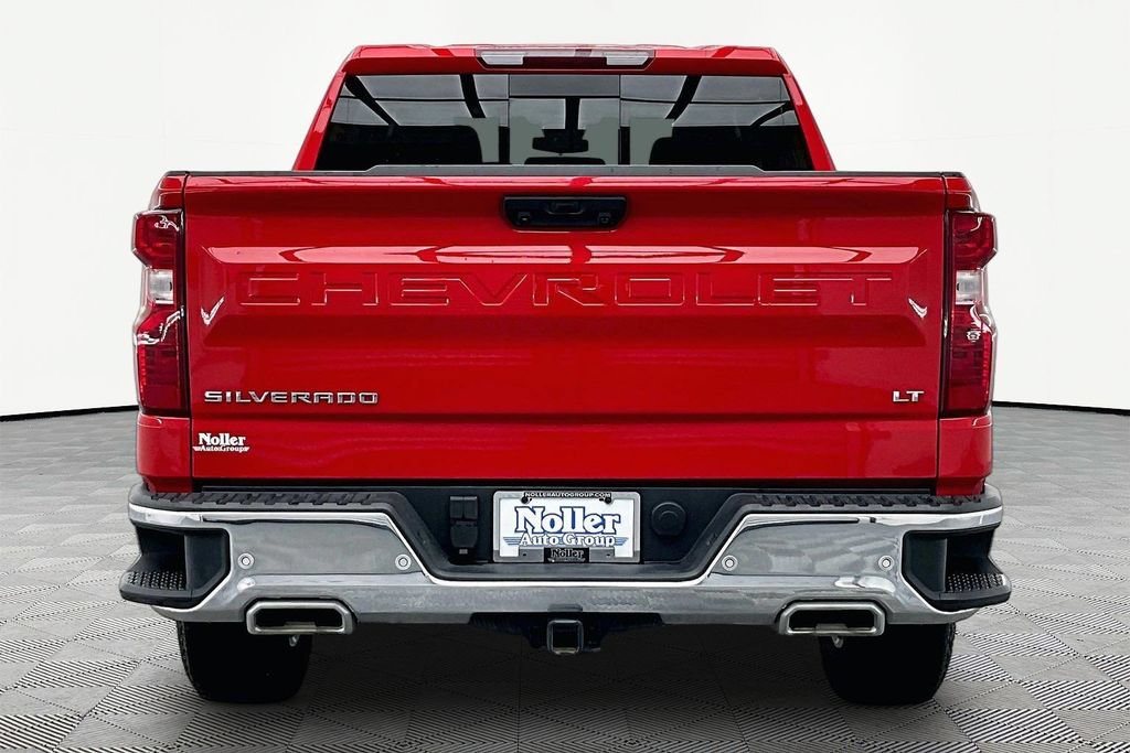Used 2025 Chevrolet Silverado 1500 LT w/ Z71 Off-Road Package AWD/4WD image 4