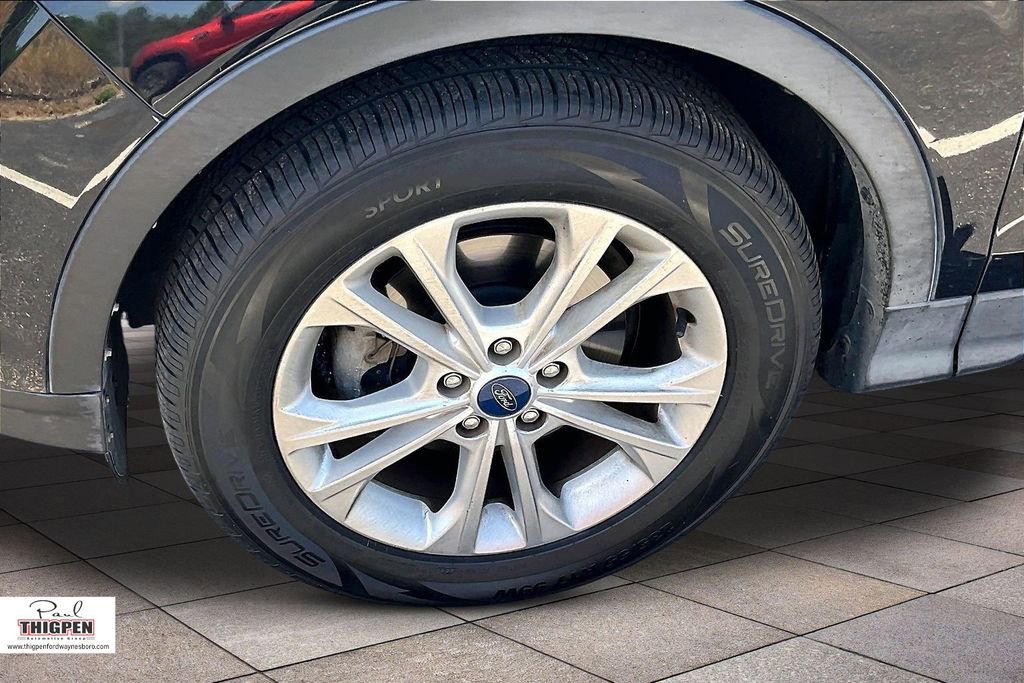 Certified 2019 Ford Escape SE FWD image 9