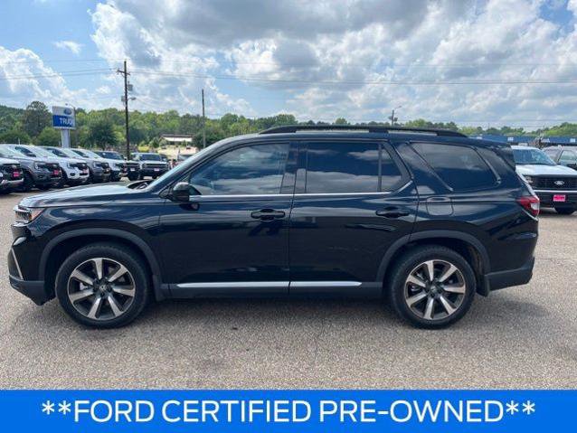 Used 2024 Honda Pilot Touring image 4