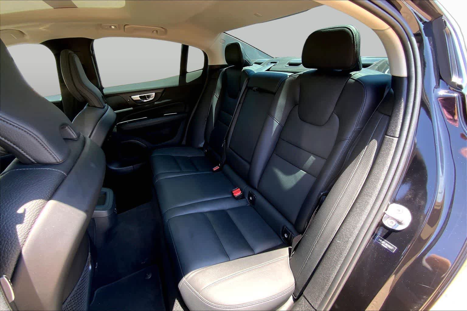 Used 2024 Volvo S60 B5 Plus FWD image 21