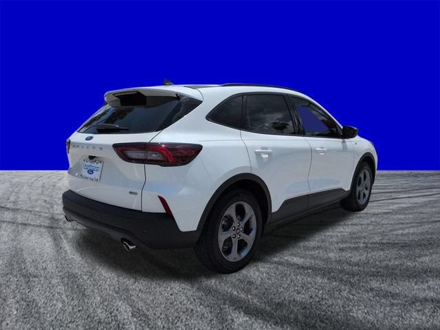 Certified 2025 Ford Escape ST-Line w/ Equipment Group 301A FWD image 4