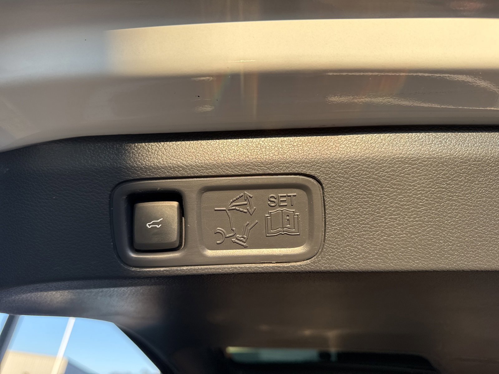 Certified 2023 Ford Expedition Limited image 44