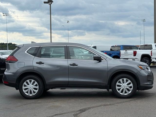 Used 2019 Nissan Rogue S image 10