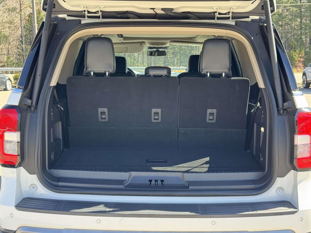 Certified 2022 Ford Expedition XLT image 20