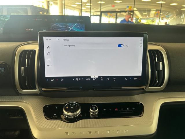 Certified 2025 Ford Expedition Active AWD/4WD image 21