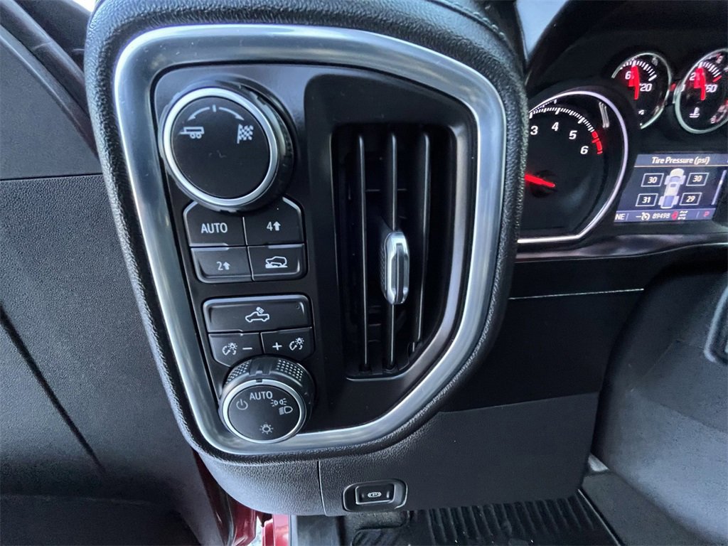 Used 2019 Chevrolet Silverado 1500 LT w/ All-Star Edition image 18