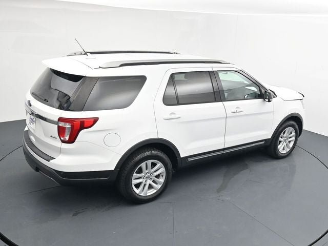 Certified 2019 Ford Explorer XLT w/ Equipment Group 201A AWD/4WD image 28