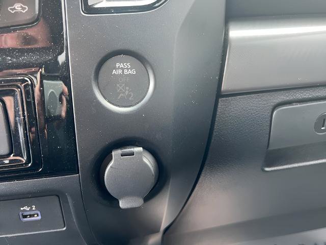 Used 2020 Nissan Titan PRO-4X AWD/4WD image 24