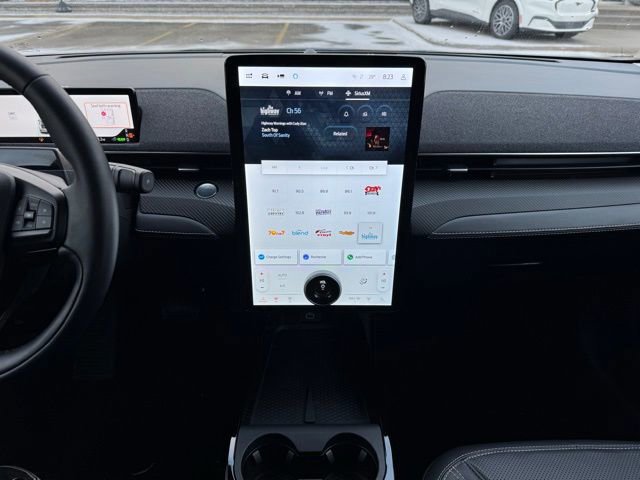 Certified 2025 Ford Mustang Mach-E Premium image 8