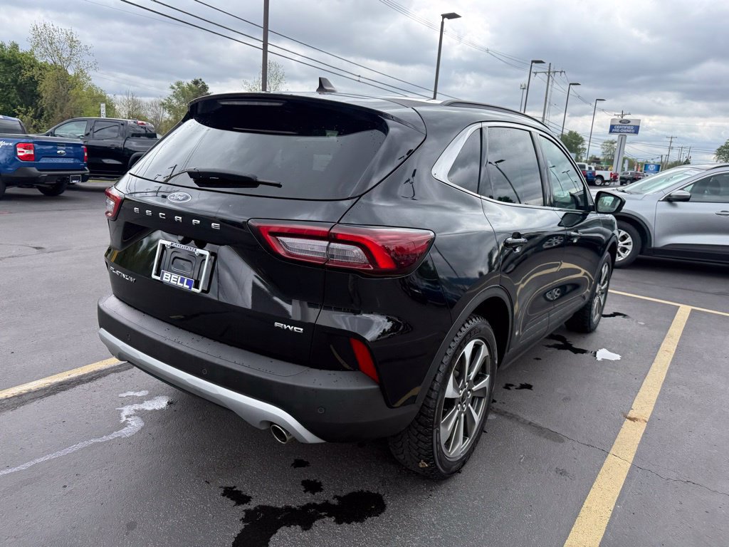 Certified 2024 Ford Escape Platinum AWD/4WD image 9