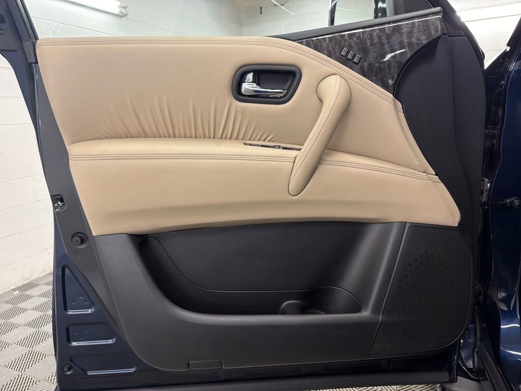Used 2024 Nissan Armada Platinum w/ Captain's Chairs Package image 17