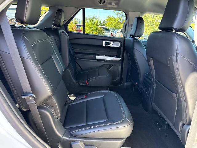 Certified 2024 Ford Explorer XLT w/ Equipment Group 202A AWD/4WD image 10