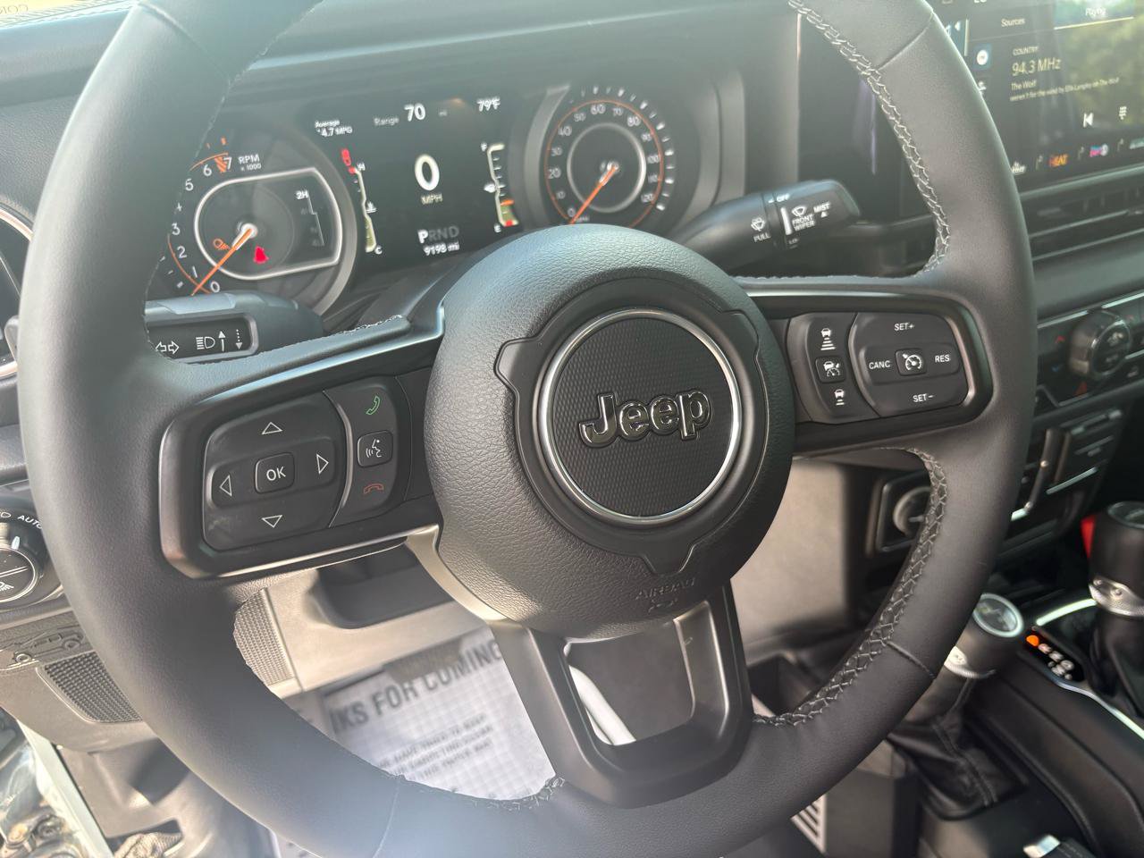 Used 2025 Jeep Gladiator Sport AWD/4WD image 22