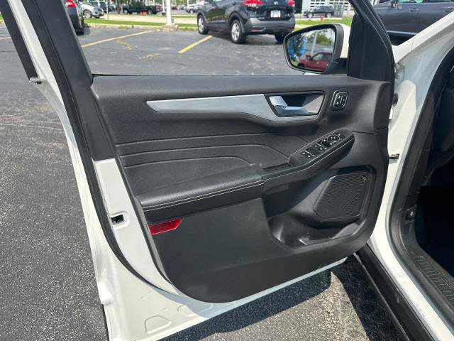 Certified 2023 Ford Escape Platinum w/ Premium Technology Package AWD/4WD image 29