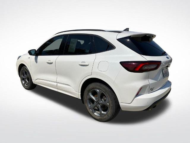 Certified 2024 Ford Escape ST-Line w/ Tech Pack #1 AWD/4WD image 3