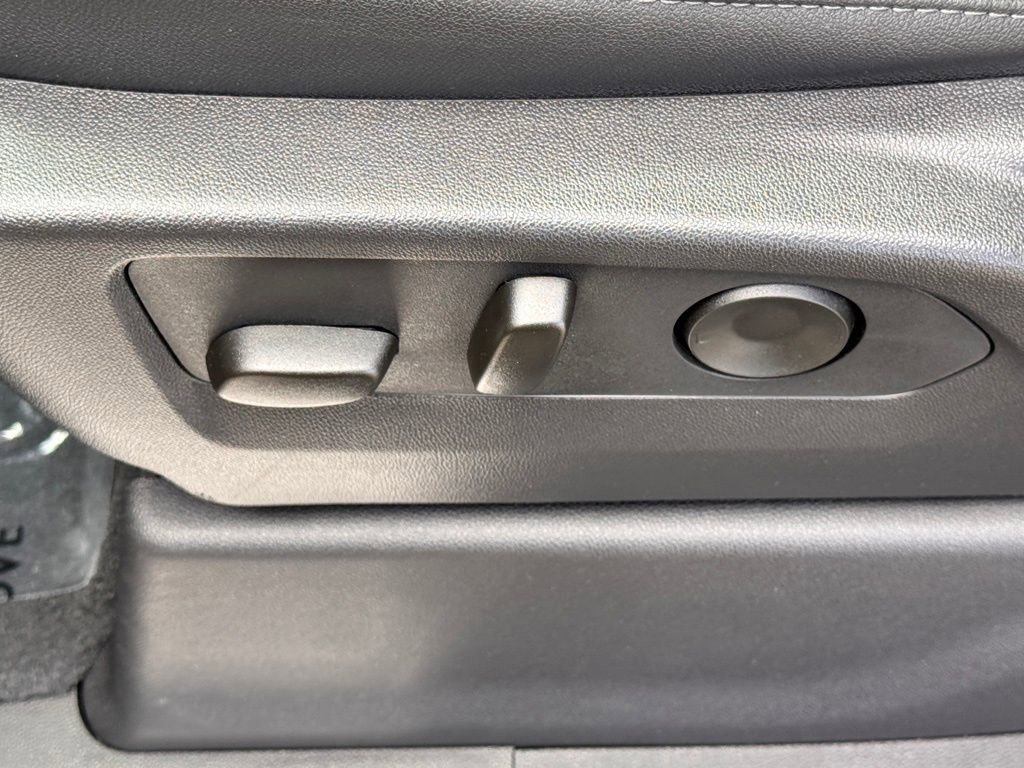 Used 2025 Chevrolet Silverado 1500 LT Trail Boss w/ LT Trail Boss Premium Package image 18