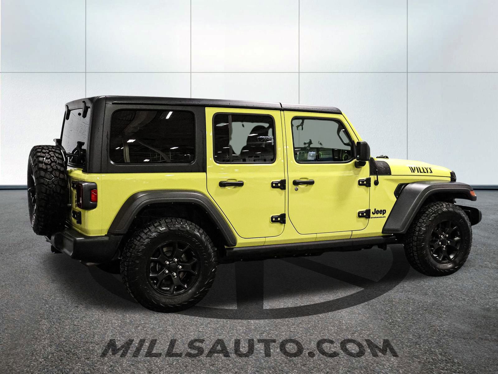 Used 2023 Jeep Wrangler Willys image 6