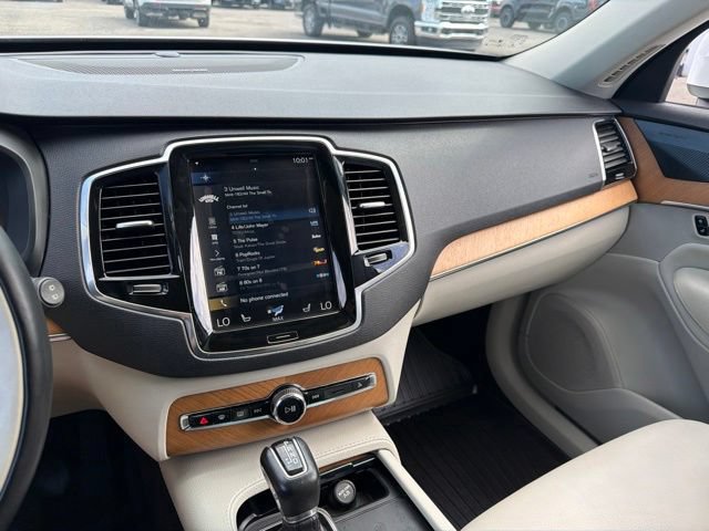 Used 2022 Volvo XC90 T6 Momentum AWD/4WD image 39