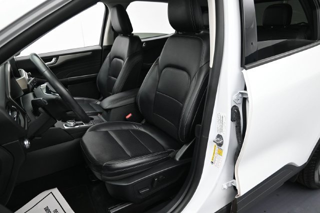 Certified 2022 Ford Escape SEL FWD image 12