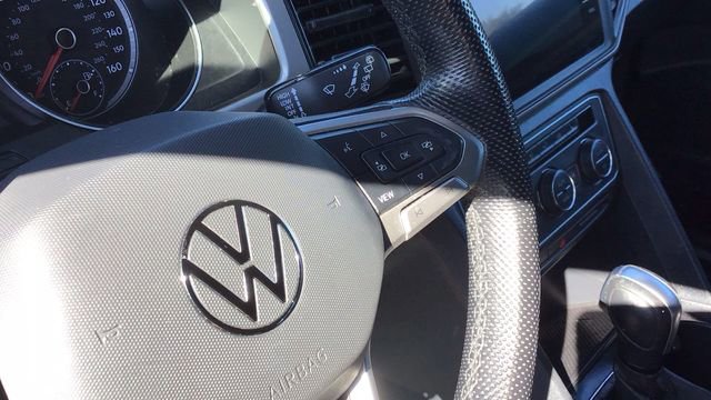 Used 2020 Volkswagen Atlas Cross Sport SE image 21