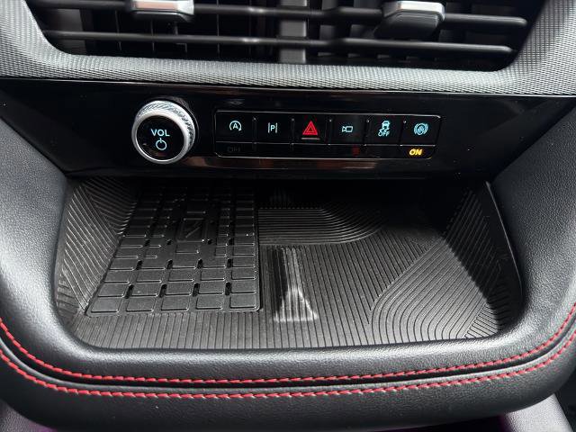 Certified 2025 Ford Explorer ST image 28