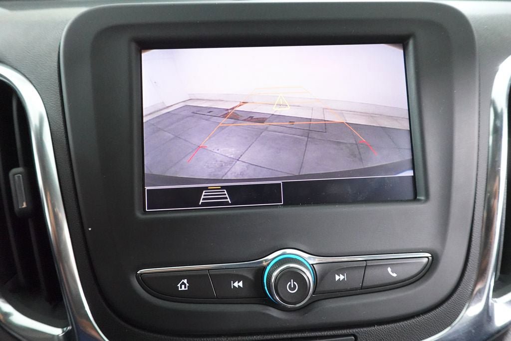 Used 2024 Chevrolet Equinox LS w/ Driver Confidence II Package AWD/4WD image 18