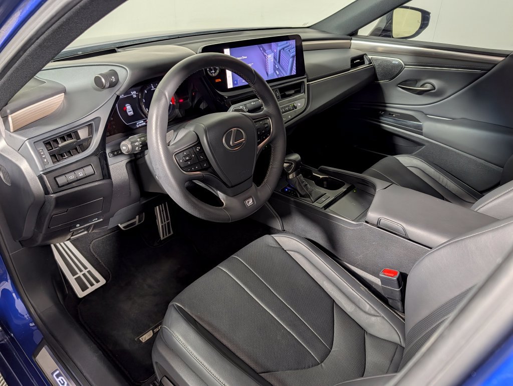 Used 2023 Lexus ES 350 F Sport w/ Accessory Package (Z2) FWD image 23