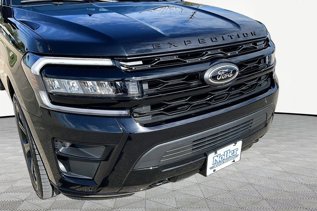 Certified 2024 Ford Expedition Limited AWD/4WD image 29