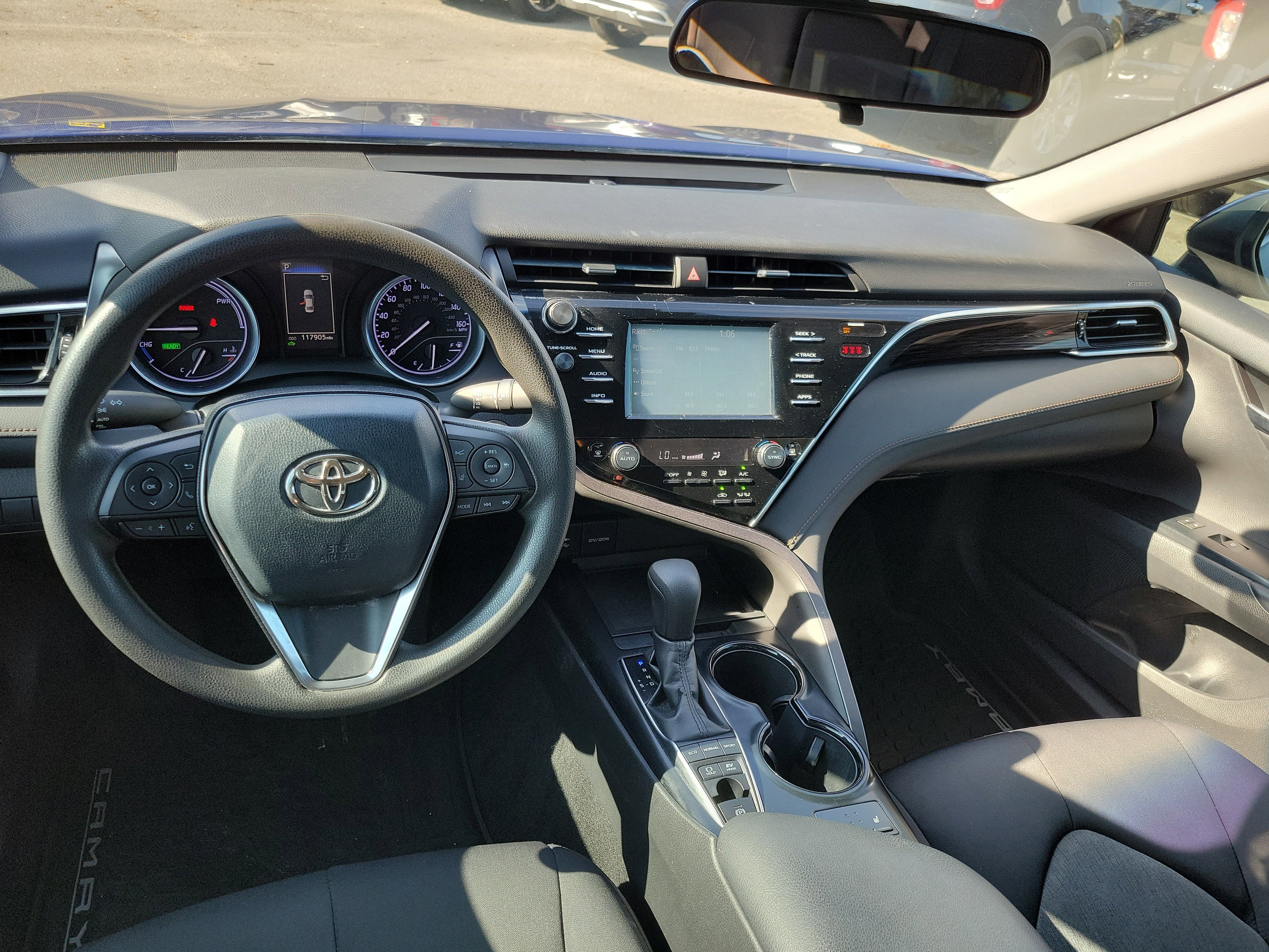 Used 2018 Toyota Camry LE image 20