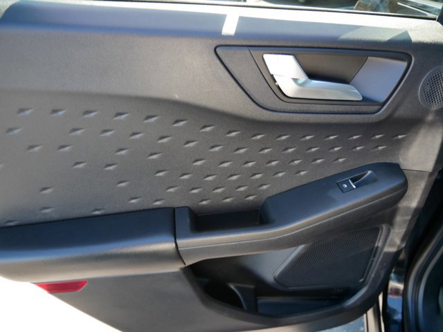 Certified 2020 Ford Escape Titanium AWD/4WD image 14